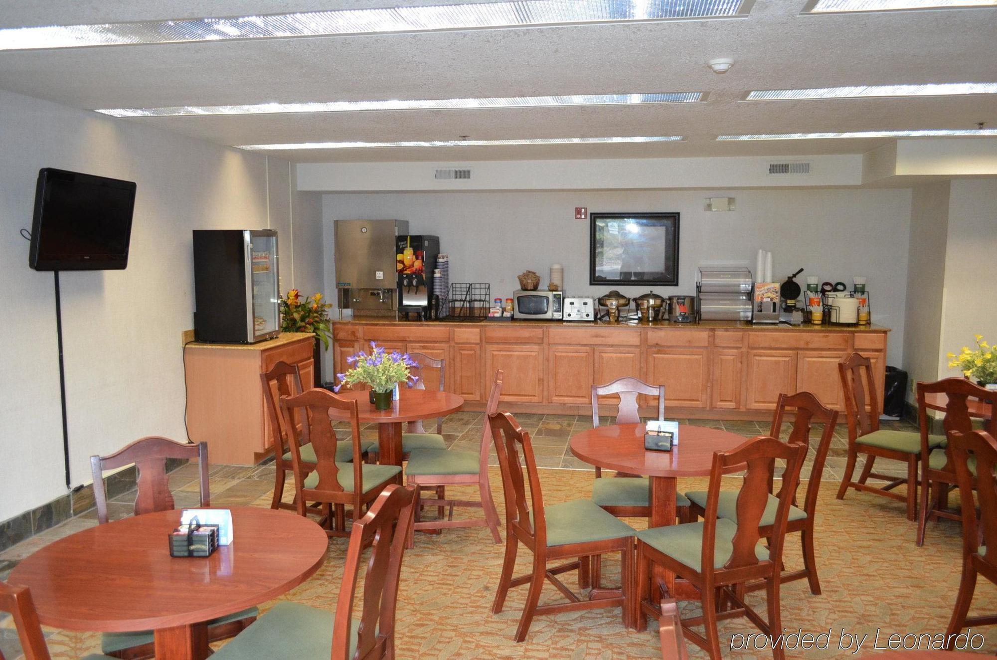 Western Rory & Ryan Hotel 3*