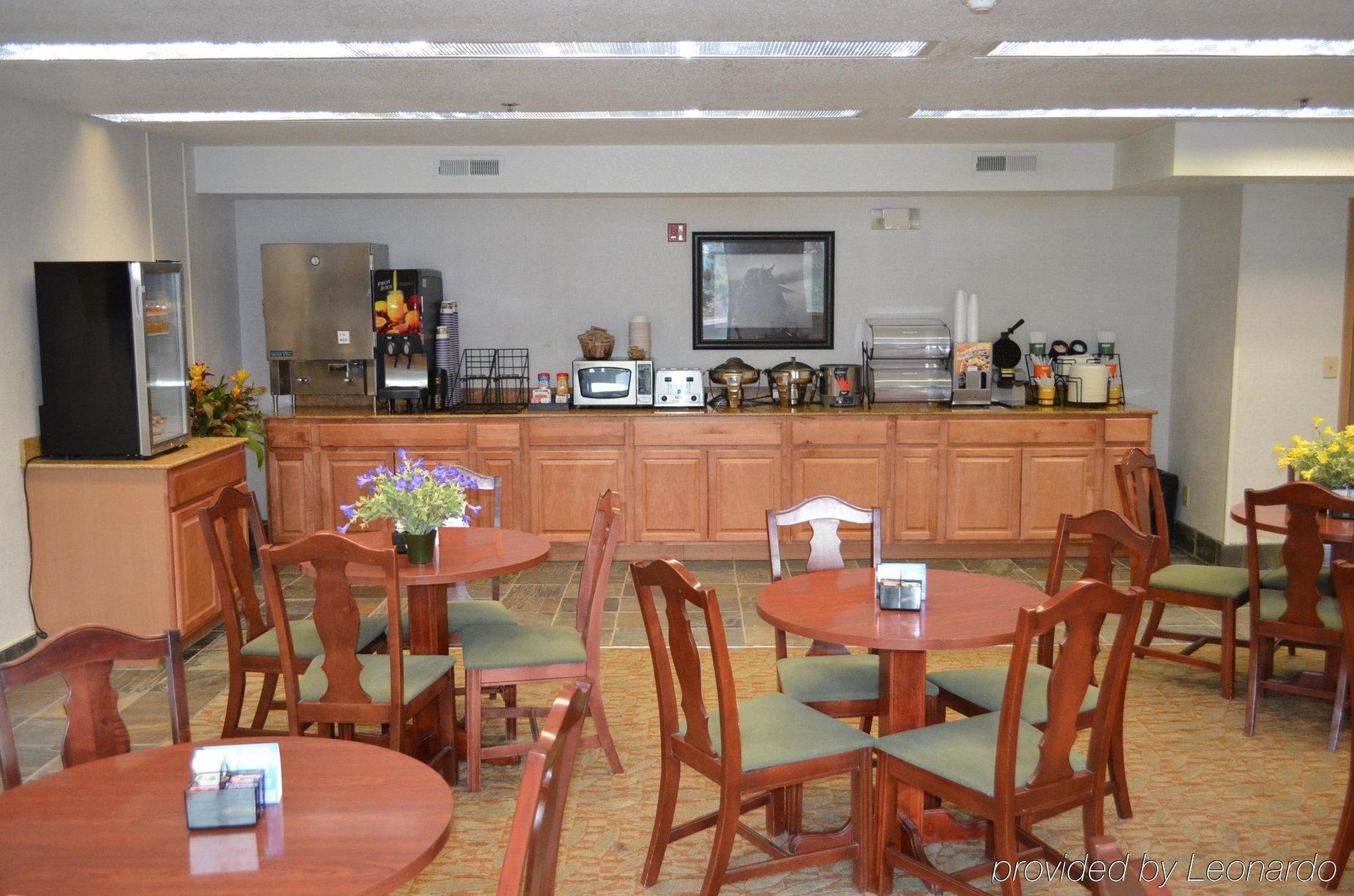 Western Rory & Ryan Hotel 3*
